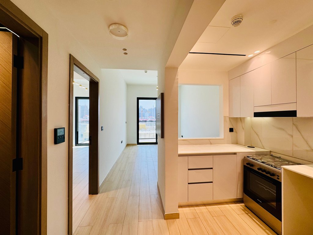 Modern 1BR Apartment | Binghatti Heights | City View, photo 1